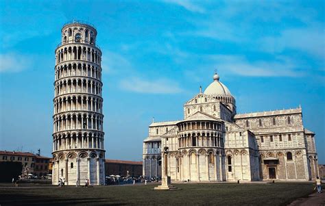 where is the leaning tower of pisa|The Leaning tower of Pisa Italy .